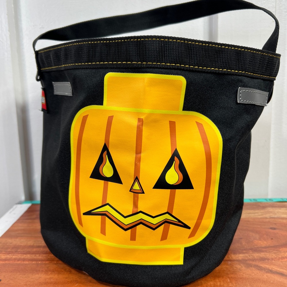 LEGO Halloween Trick or Treat Bucket Jack O Lantern Minifigure Head Black Canvas
